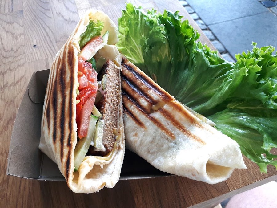 Frische Wraps am Bootshafen