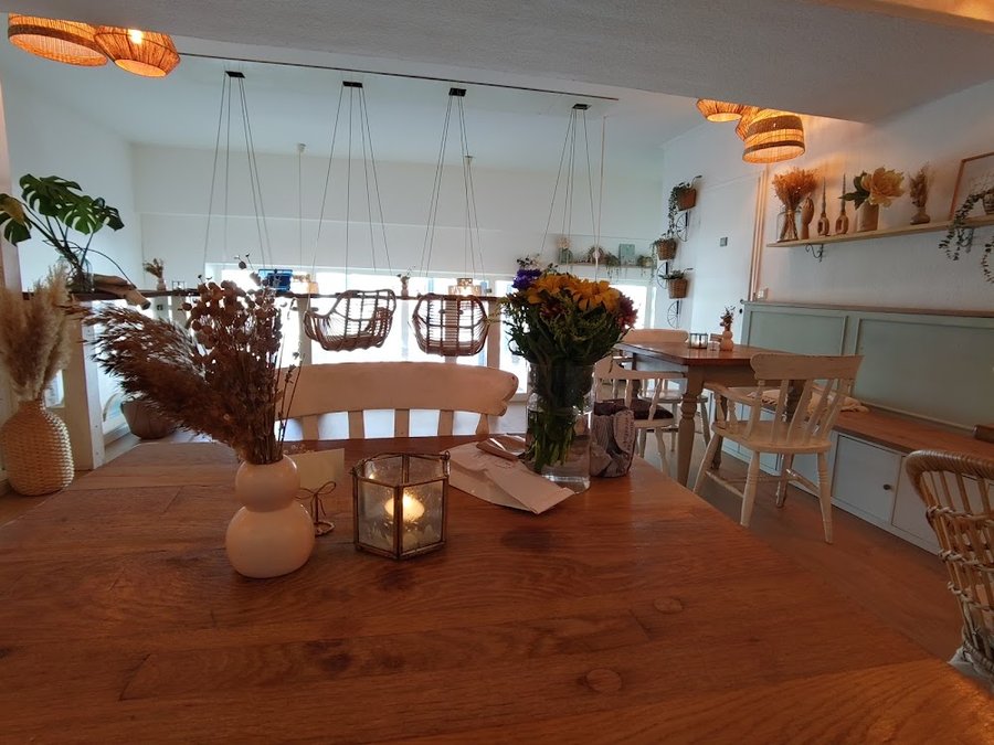 Gemütliche Kissenlounge & Schaukeln